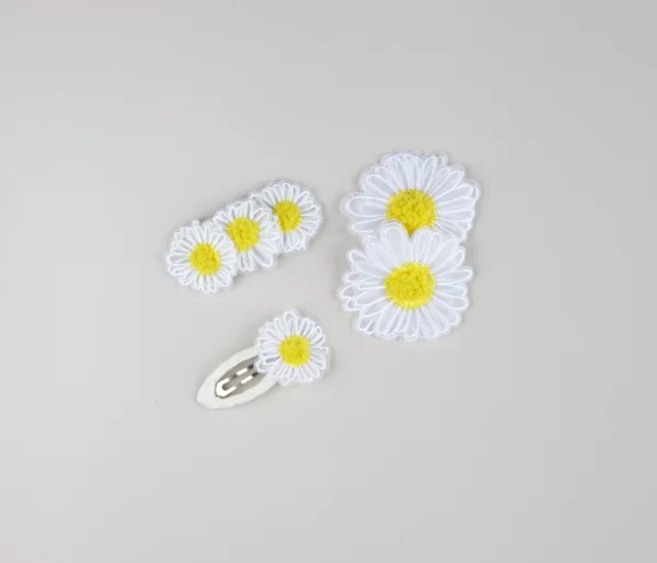 LARGE CAMOMILE CLIP ~ WHITE - Image 2