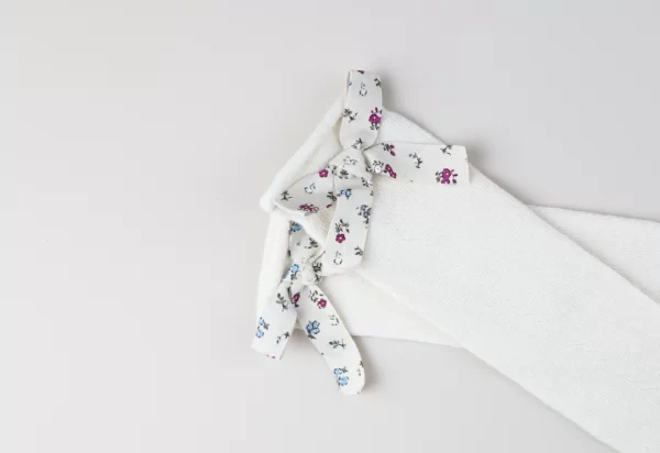 BABY BOW HIGH KNEE SOCKS ~ ASSORTED COLOURS - Image 2